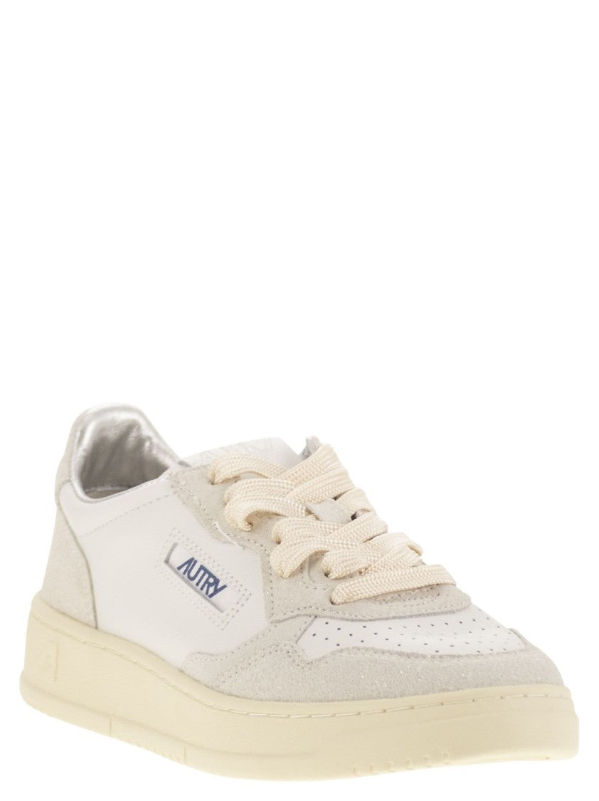 Autry Medalist Low - Sneakers With Two-Tone Glitter