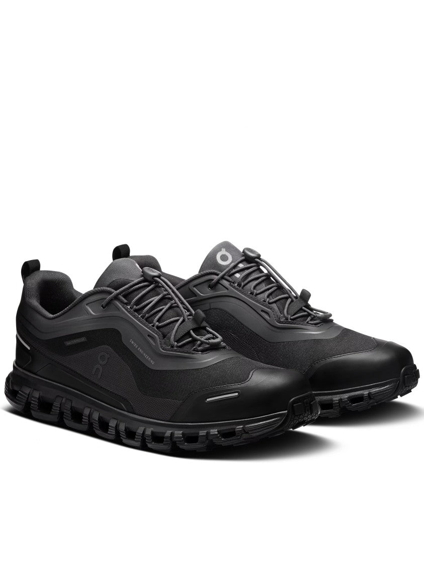 On Low-Profile Sport Shoes With Textured Sole And Quick-Lace System