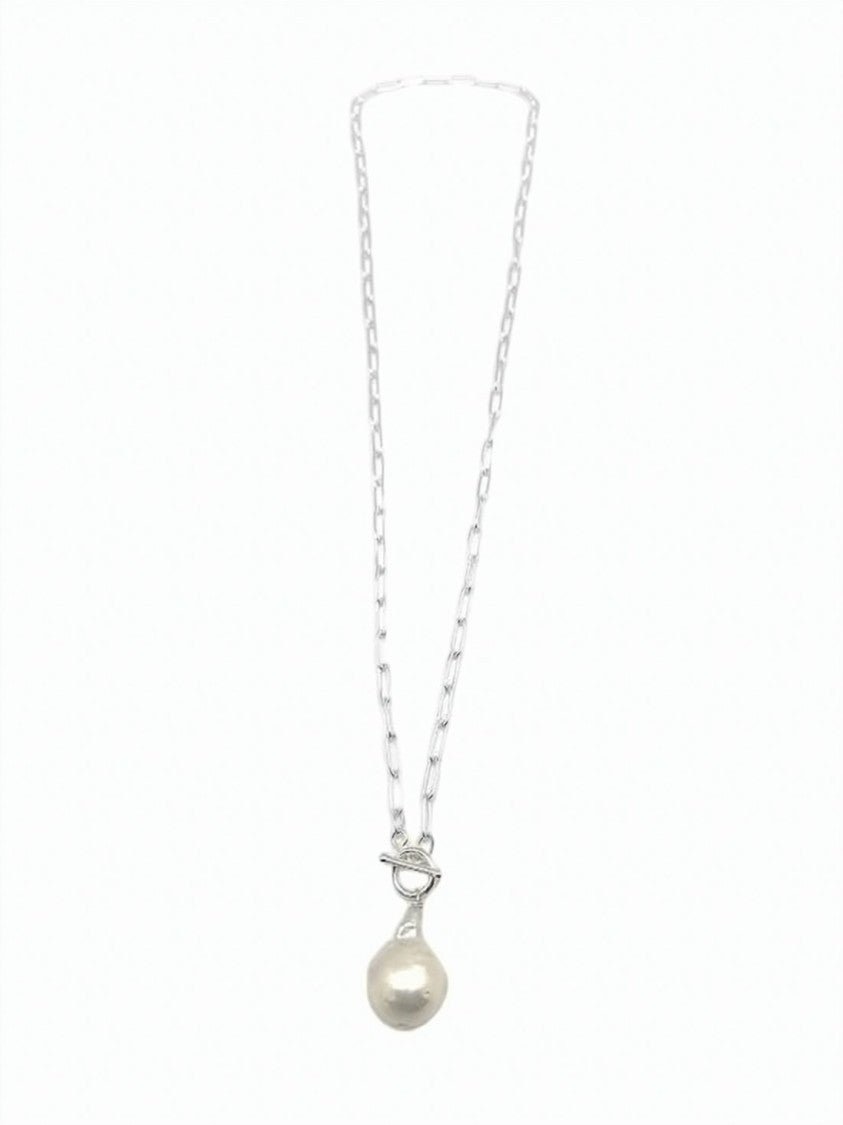 Valentino Garavani Teardrop Pearl Pendant Necklace