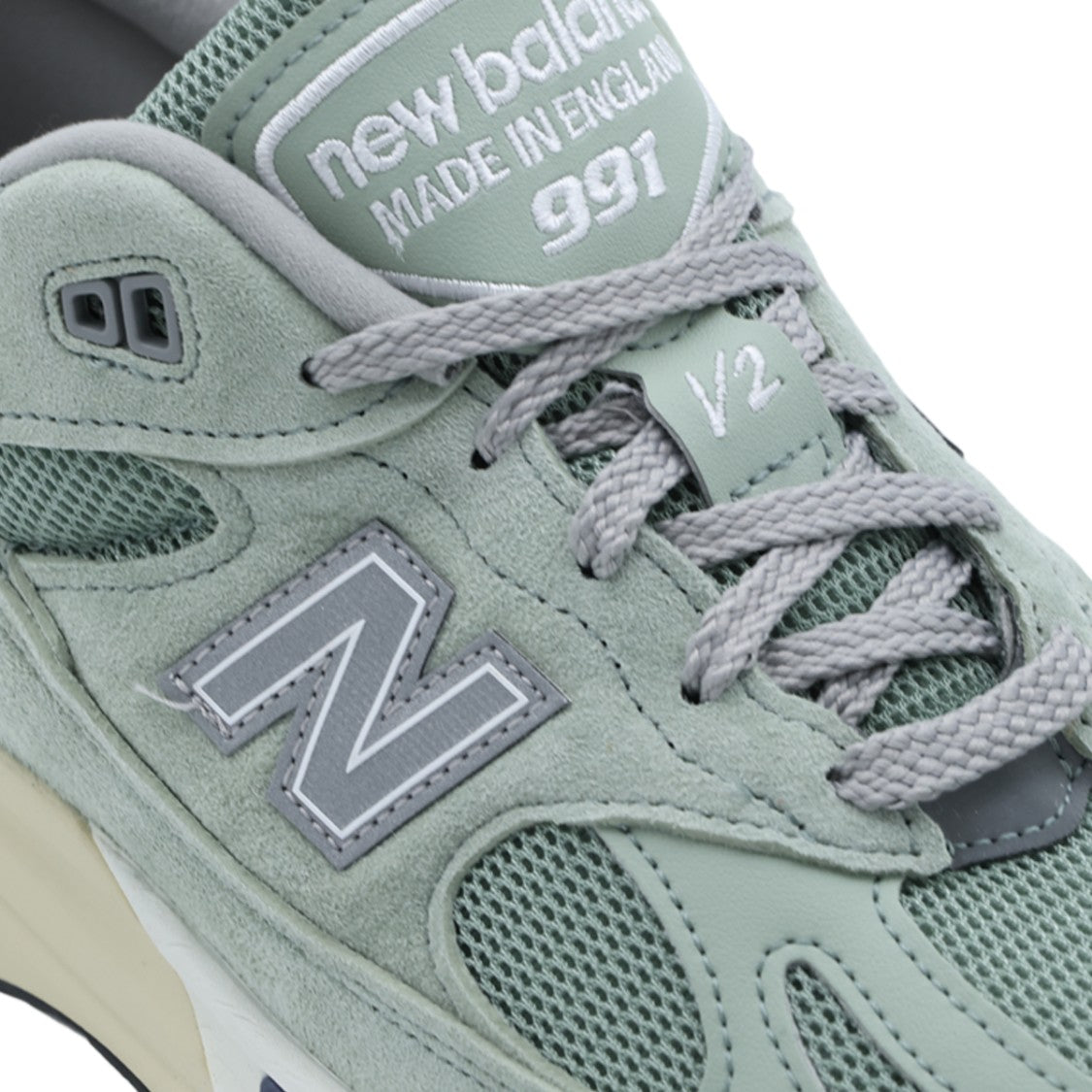 New Balance Chunky Suede And Mesh Sneakers With Cream Midsole