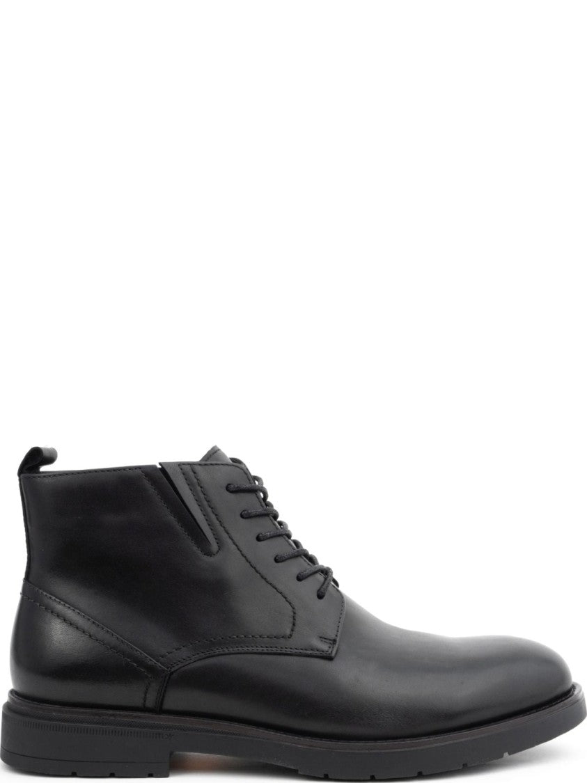 La Conte Ankle Boots With Lace-Up Detail