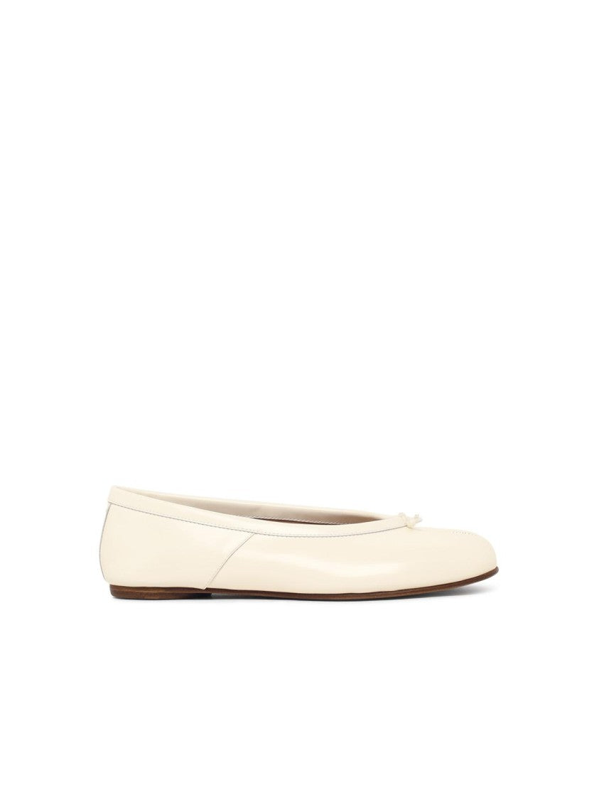 Maison Margiela White Leather Ballet Flats With Tabi Cut