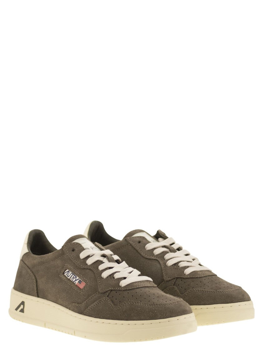 Autry Medalist Low - Suede Sneakers