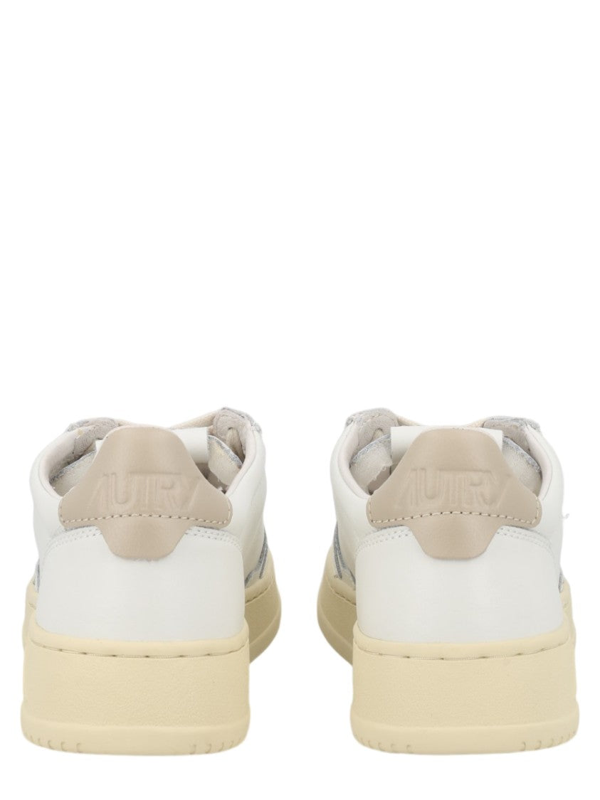 Autry Medalist Low Perforated Toe Leather Sneakers