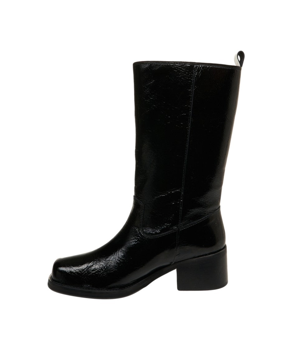 Billi Bi Ankle Boots In Smooth Leather With V-Cut Detail