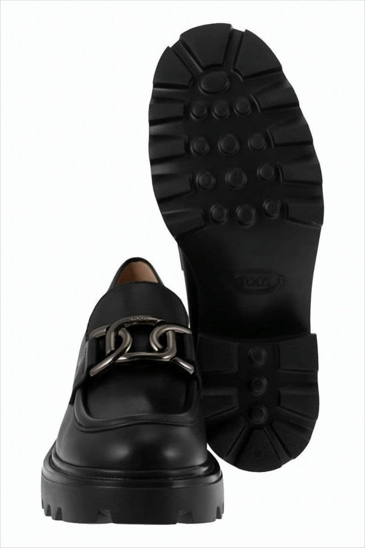 Tod's Chunky Leather Loafers With Prominent Metal Chain Detail