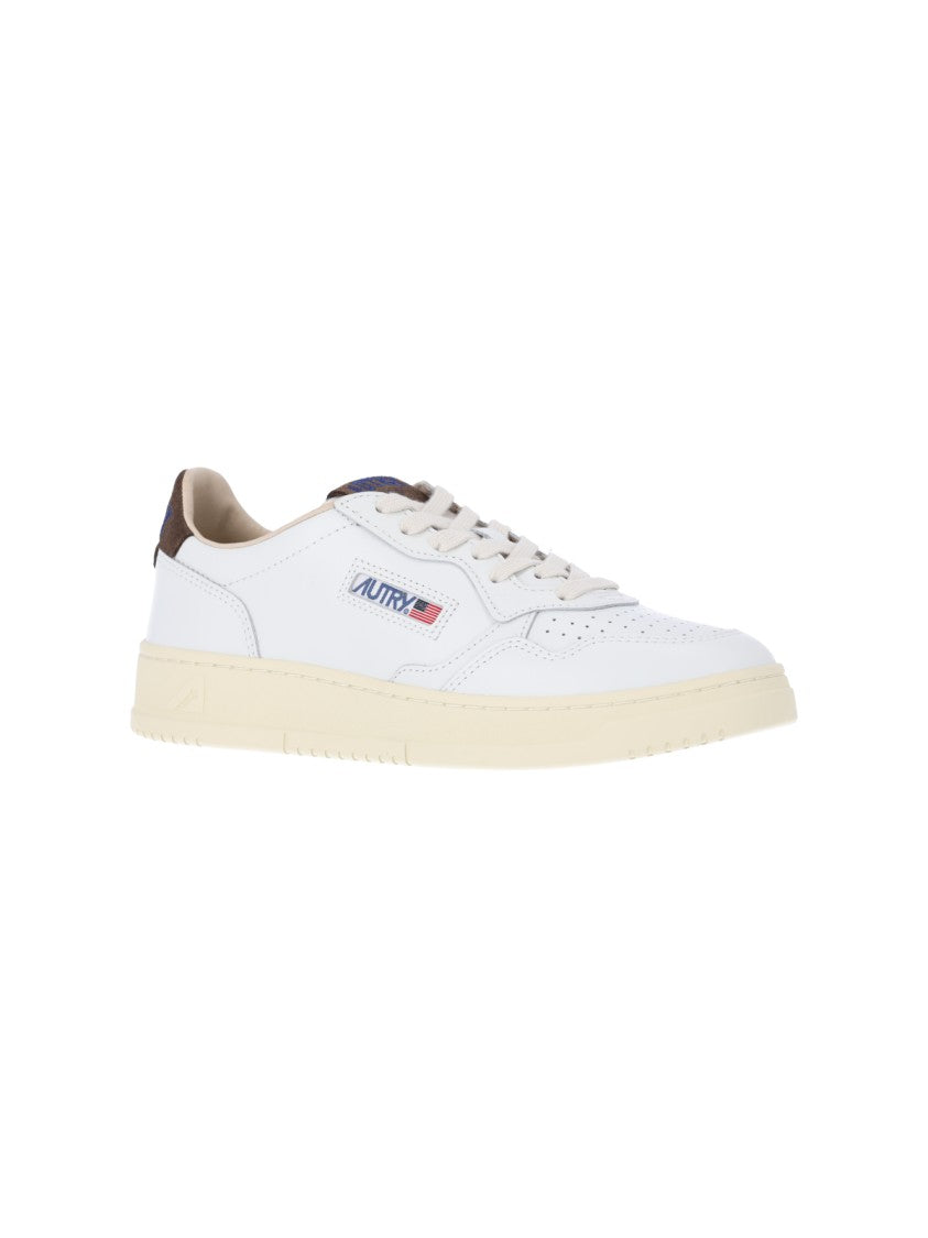 Autry Medalist Low Sneakers With Multicolor Logo