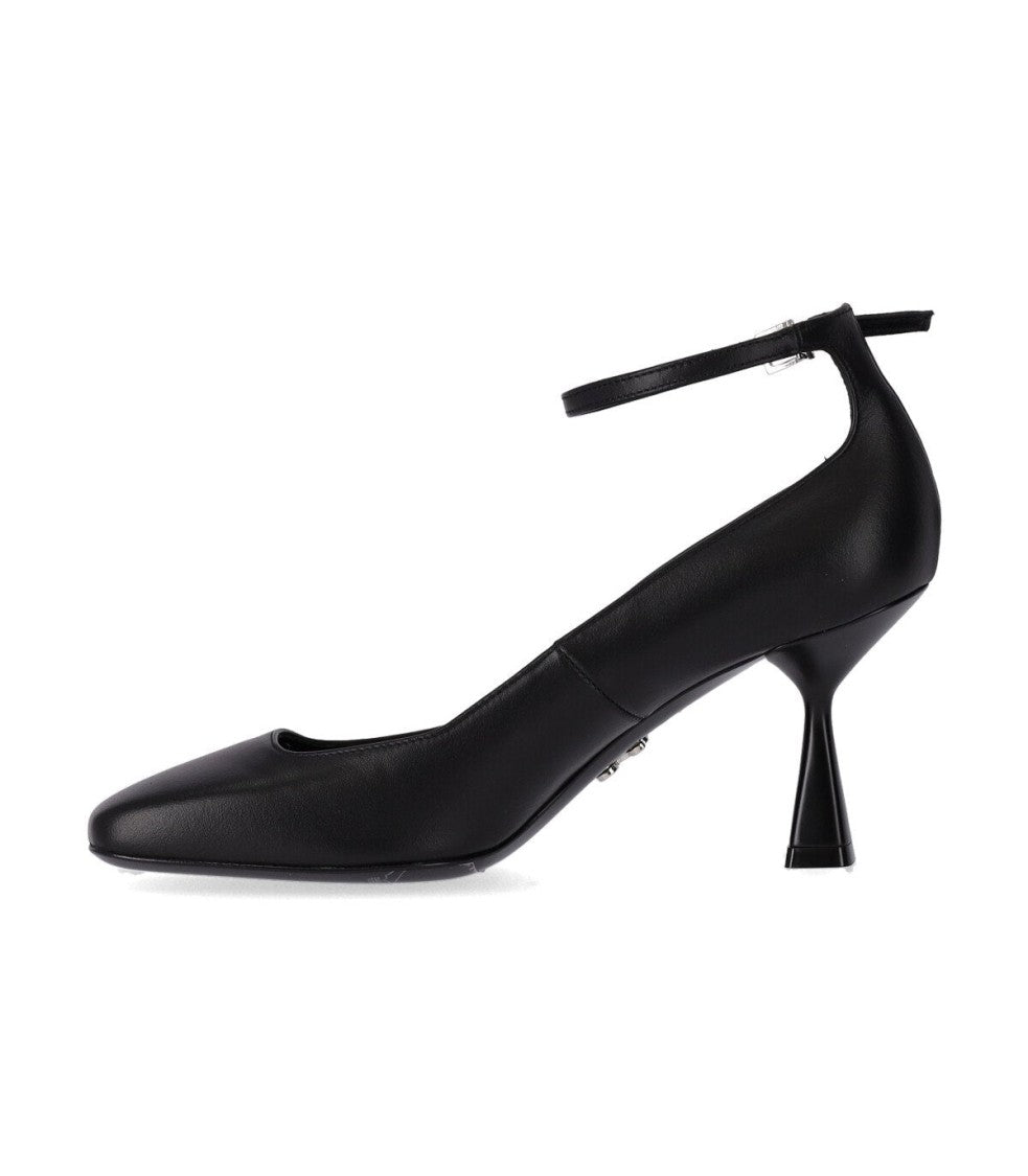 Sergio Levantesi Gina Black Pump