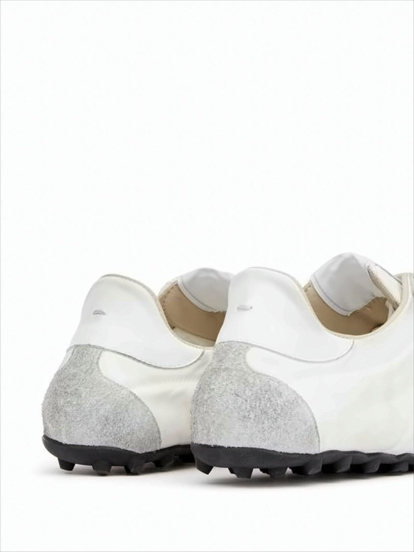 Maison Margiela Low-Profile White Sneakers With Textured Sole And Suede Accents