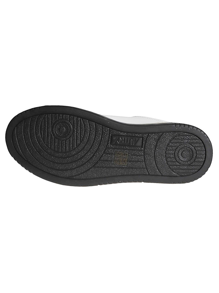 Autry Medalist Low Leather Low-Top Sneakers