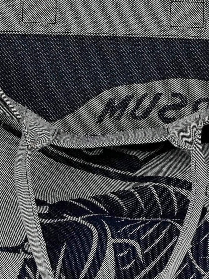 Burberry Structured Tote Bag With Graphic Knight Detail