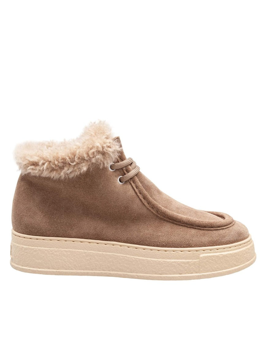 Agl Fergus Suede Sneaker With Sheepskin Lining Taupe