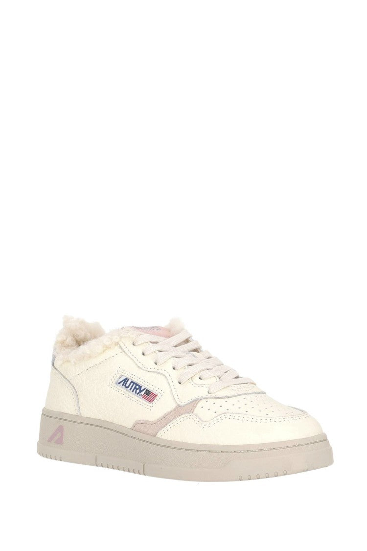 Autry Women's Medalist Sneaker In Elephant Leather