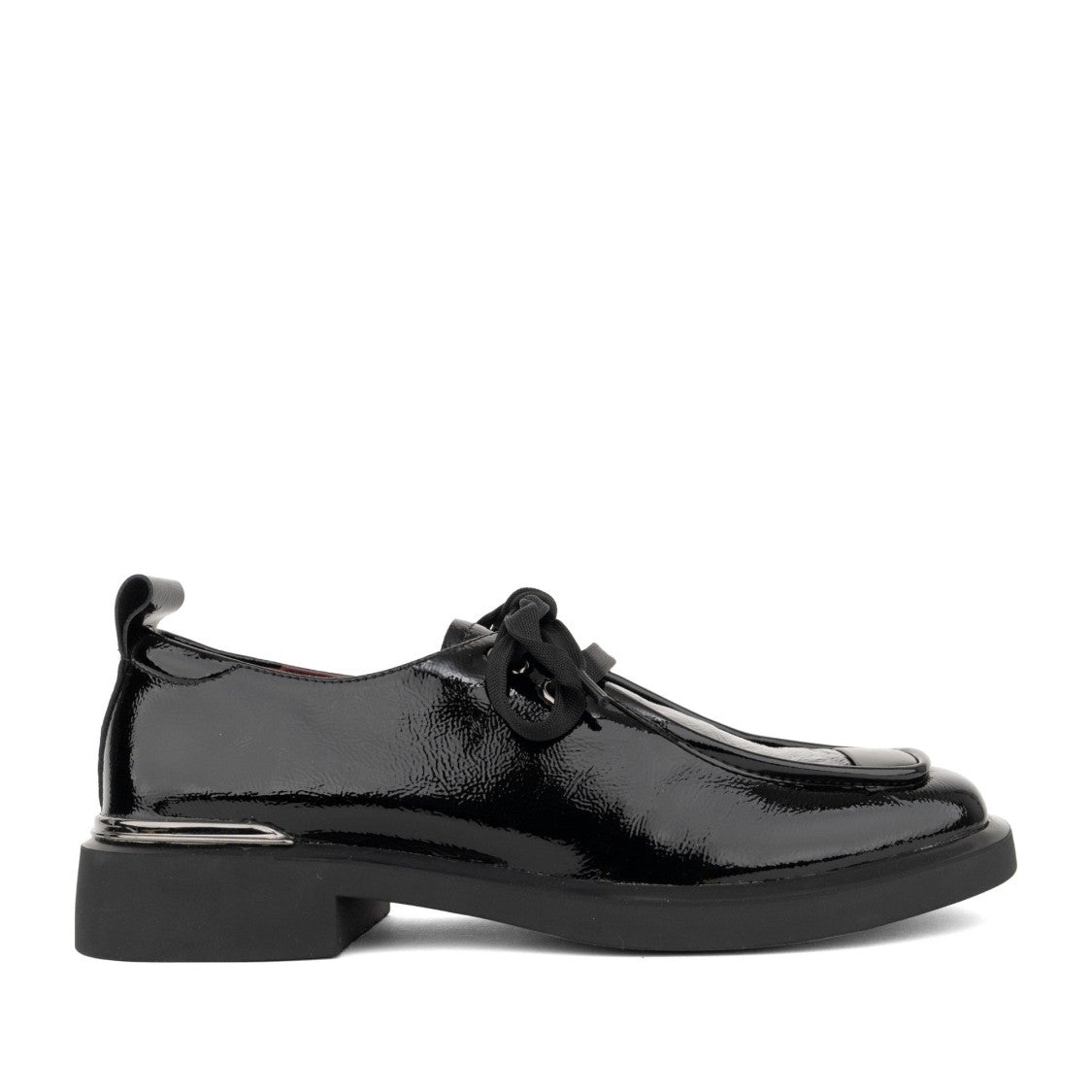 Linda Baumann Black Glossy Metallic Accent Leather Closed Flats