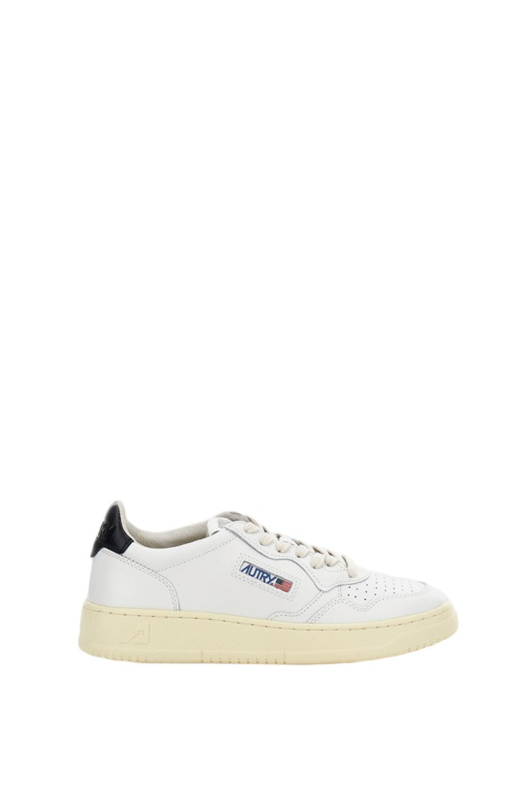 Autry White Medalist Low Vintage Leather Low-Top Sneakers