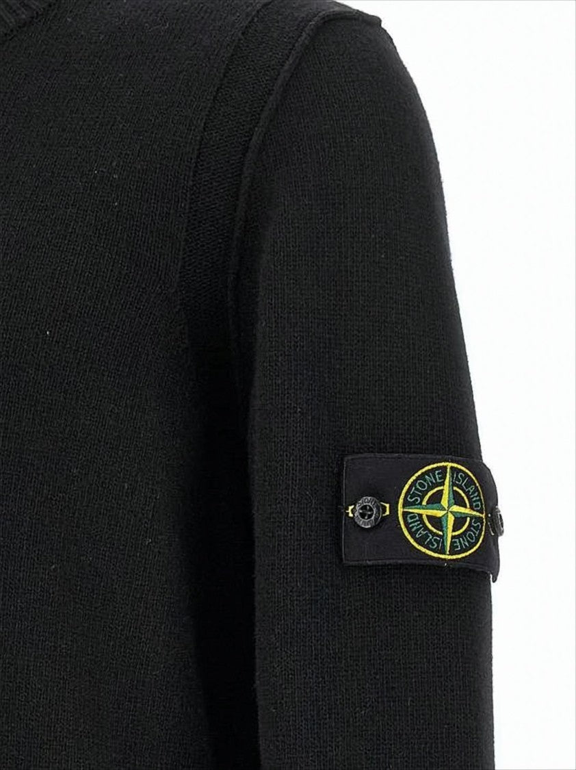 Stone Island Minimalist Black Crewneck Sweater With Ribbed Accents