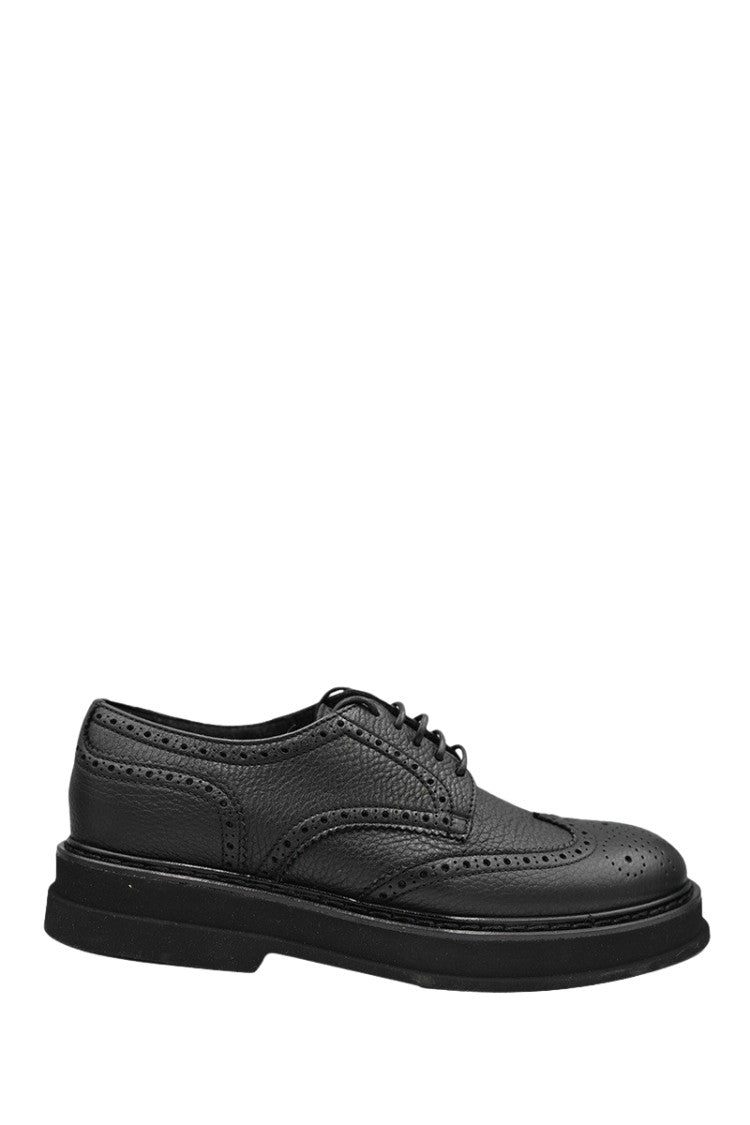 Doucal's Oxford Lace-Up In Black