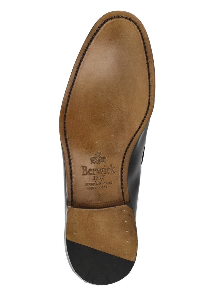 Berwick 1707 Black Tassels Polished Leather Loafers