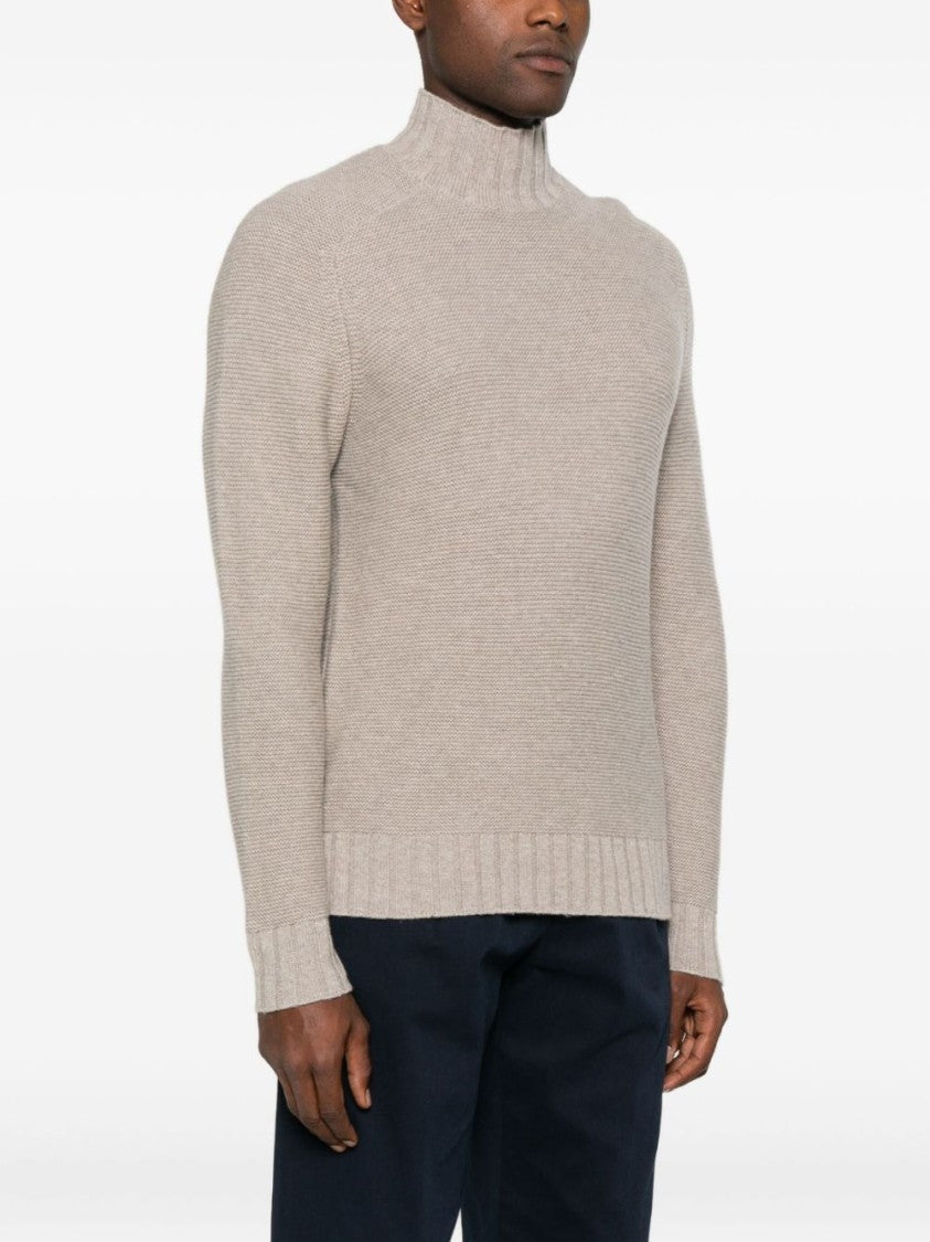 Alpha Studio Finely Knit Gray Sweater