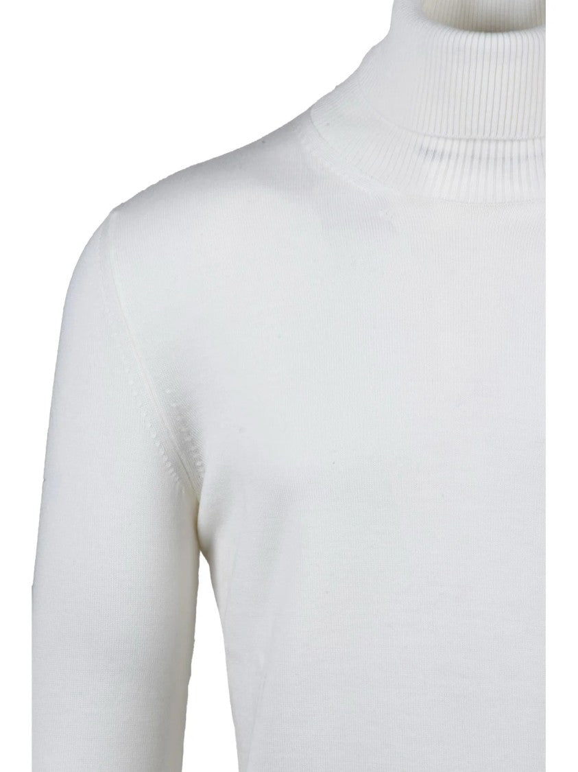 Ballantyne Refined White Wool Turtleneck Sweater