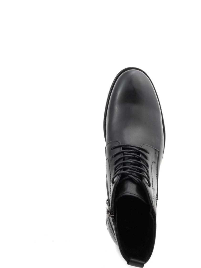 La Conte Ankle Boots With Lace-Up Detail