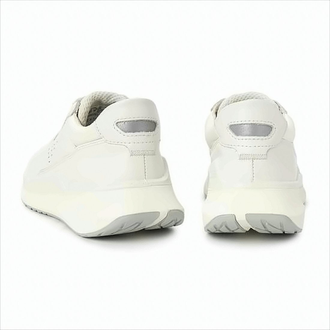 Ecco Minimalist White Sneakers With Padded Collar