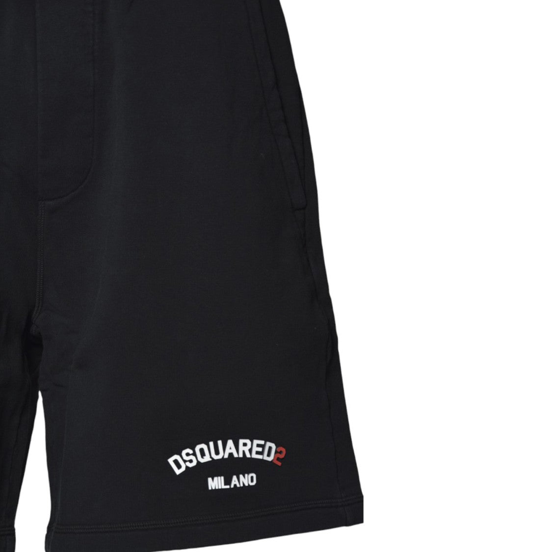 Dsquared2 Relaxed Fit Black Shorts With Logo Detail