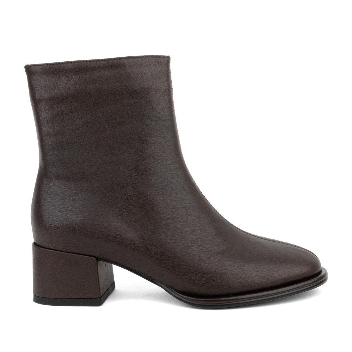 Linda Baumann Brown Leather Smooth Block Heel Boots