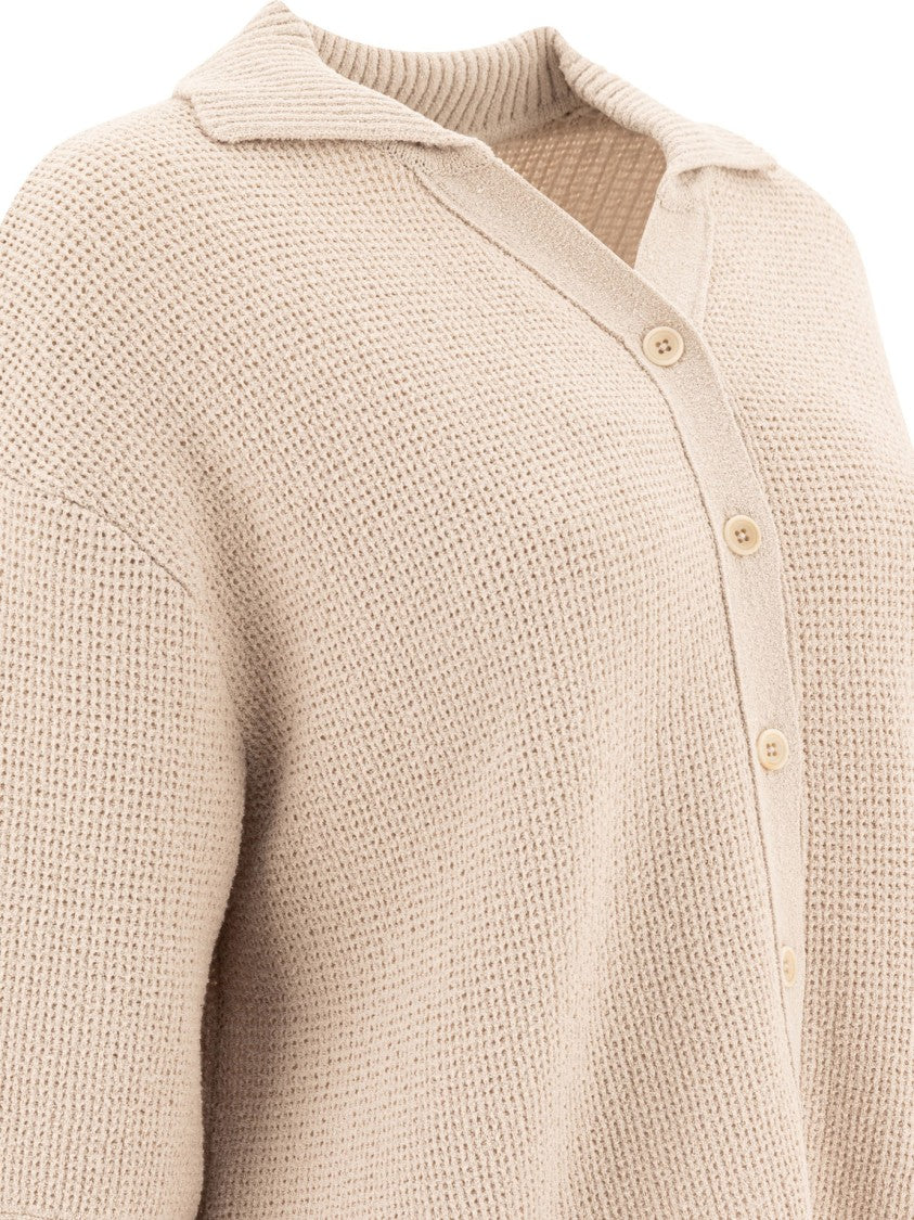 Umarmung Textured Knit Cardigan With Button-Down Front