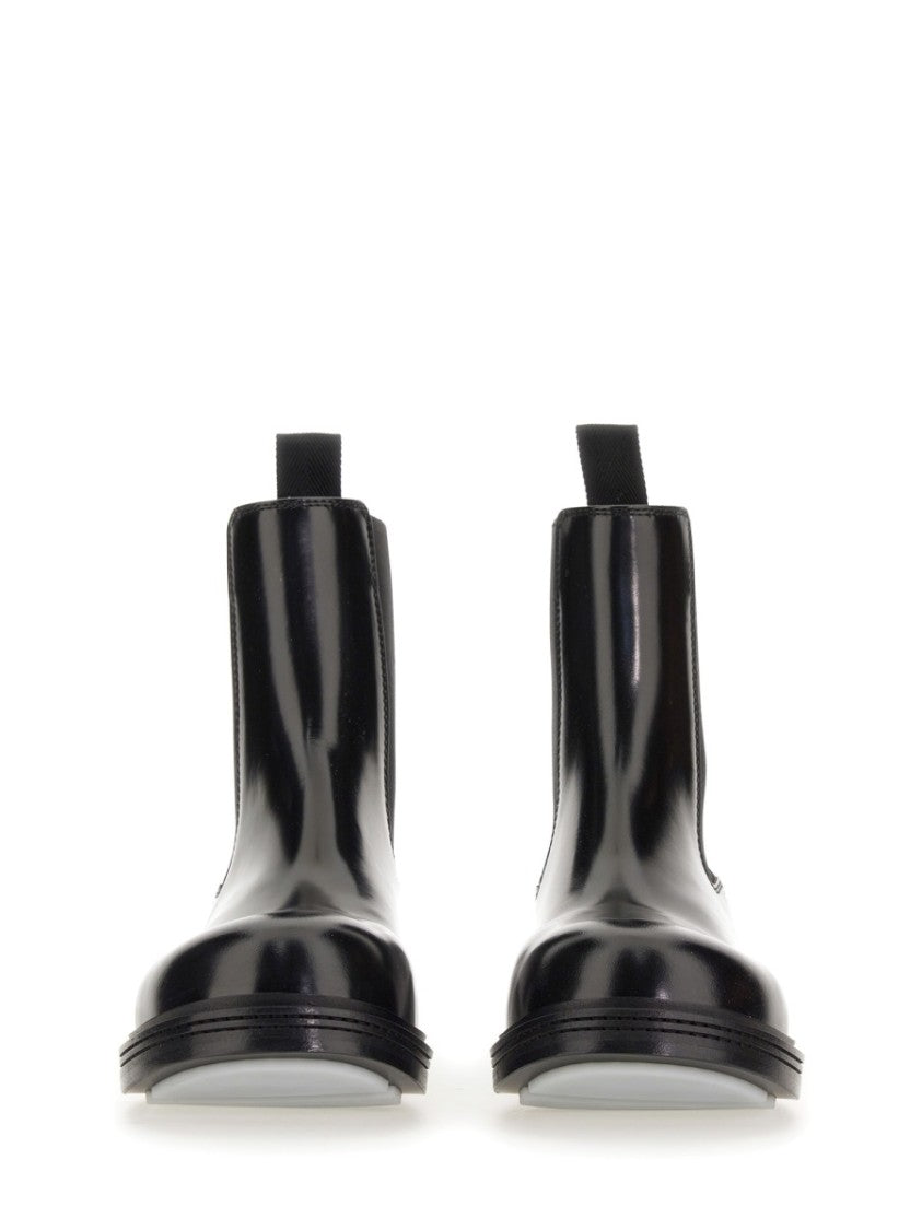Bottega Veneta Black Calf Leather Fireman Chelsea Boot