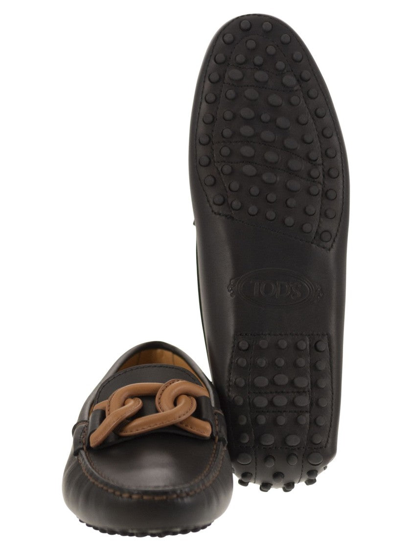 Tod's Moccasin With Leather Chain