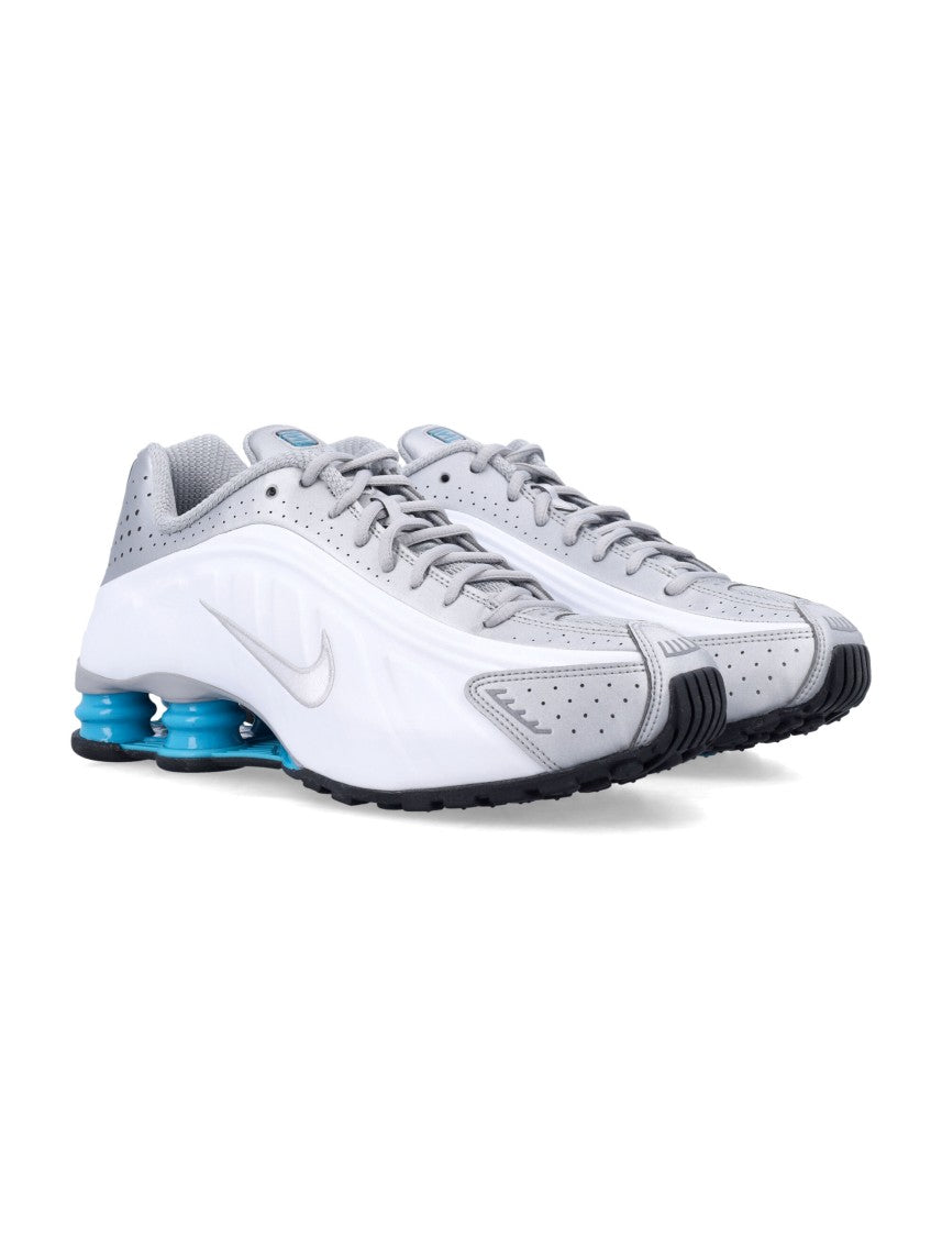 Nike Shox R4 Aerodynamic Athletic Sneakers