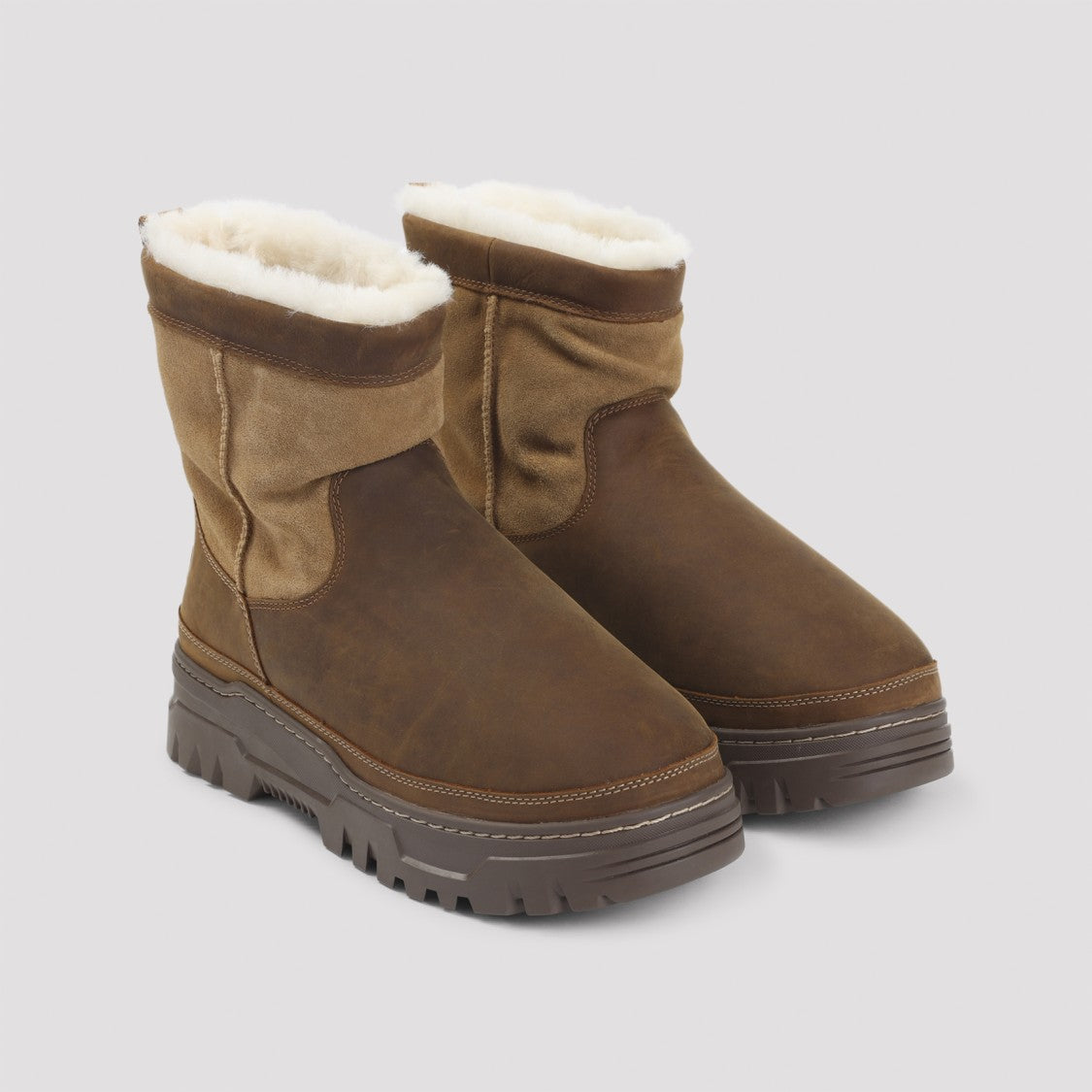 Ugg Heritage Pull-On Trailgazer Boots