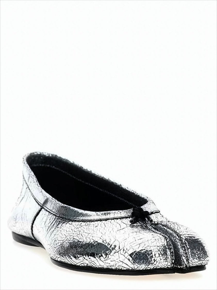 Maison Margiela Textured Metallic Leather Flat Shoes With Split-Toe Design