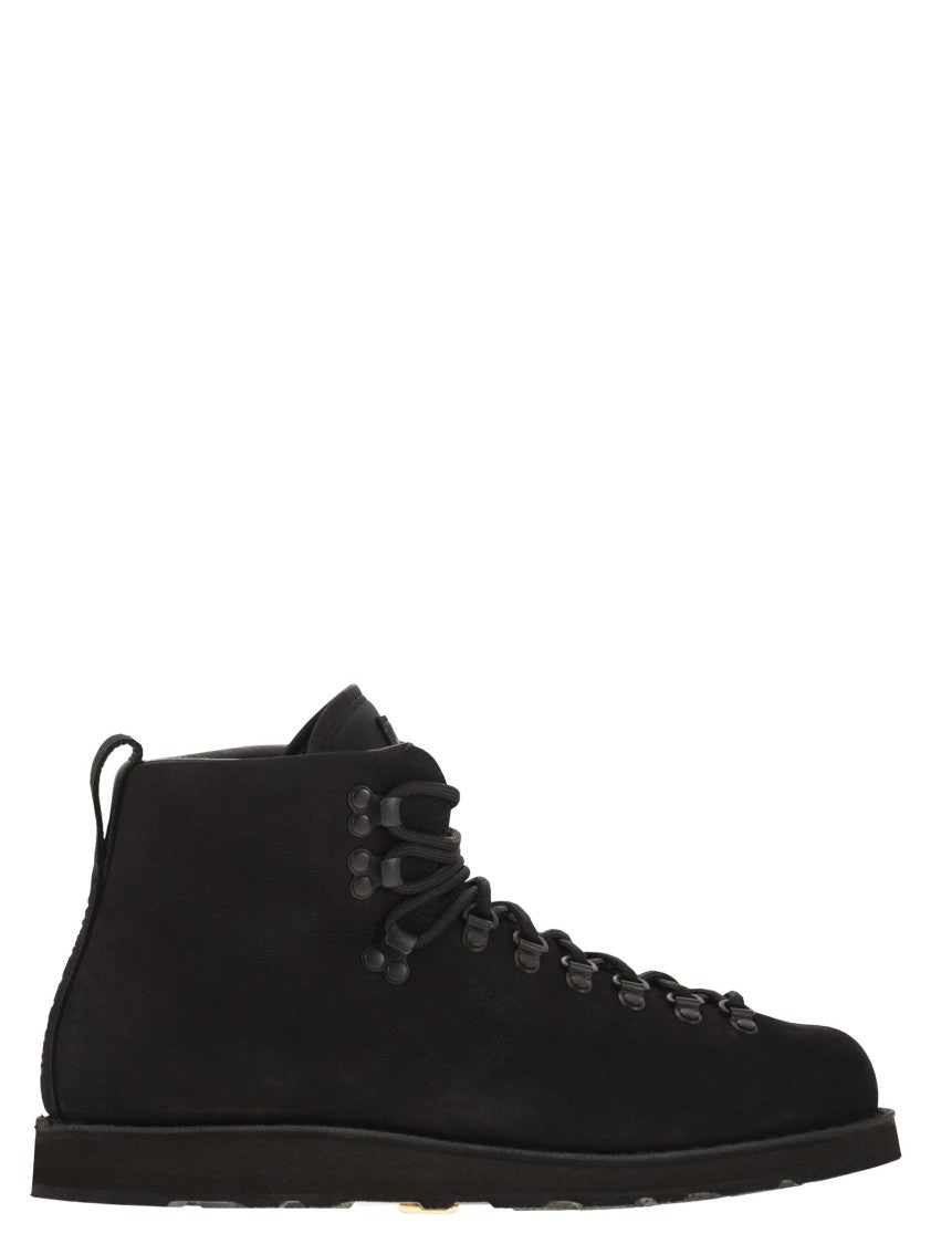 Stone Island Boot With Rubber Sole And Cushioning