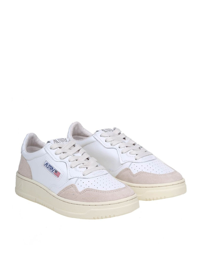 Autry Sneakers In Leather And Suede Color White