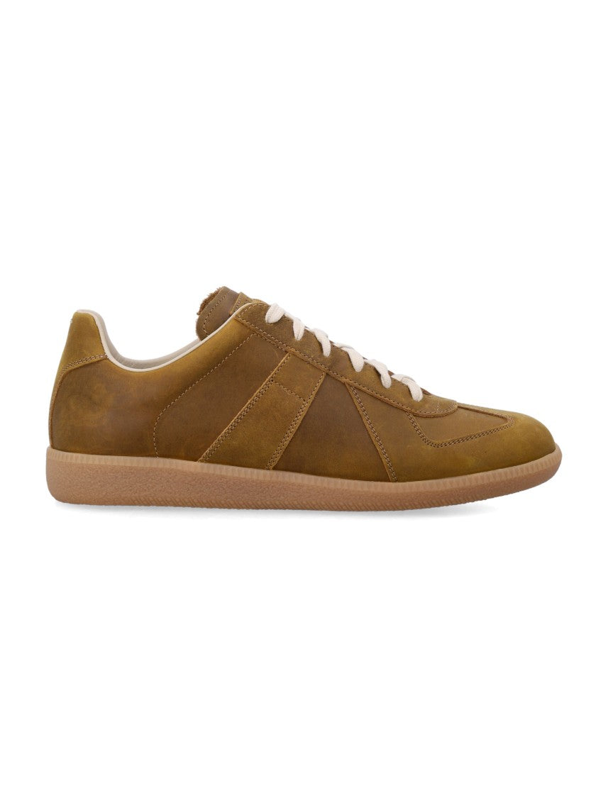Maison Margiela Low-Top Sneakers With Matte Finish And Contrasting Laces
