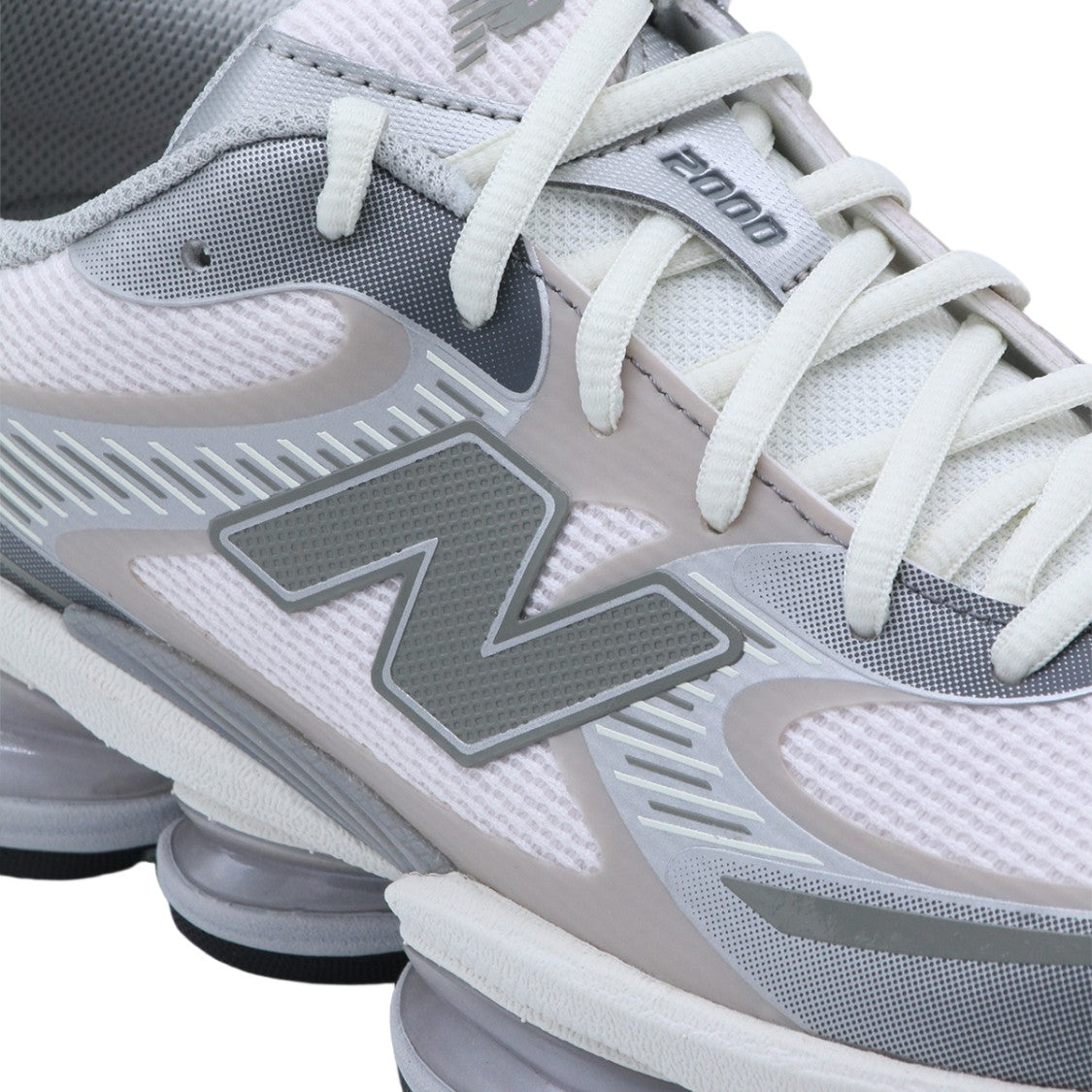 New Balance Low-Top Sneakers With Suede Overlays