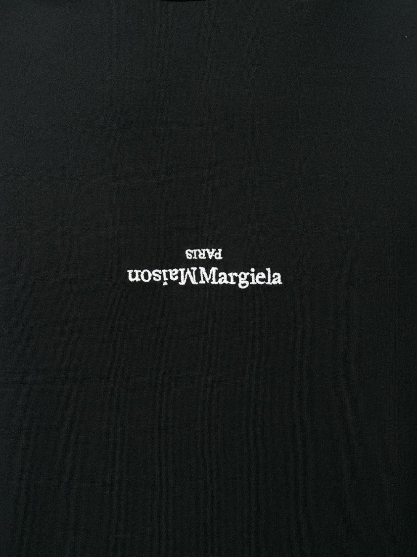 Maison Margiela Short-Sleeve Black T-Shirt With Centered Logo Detail