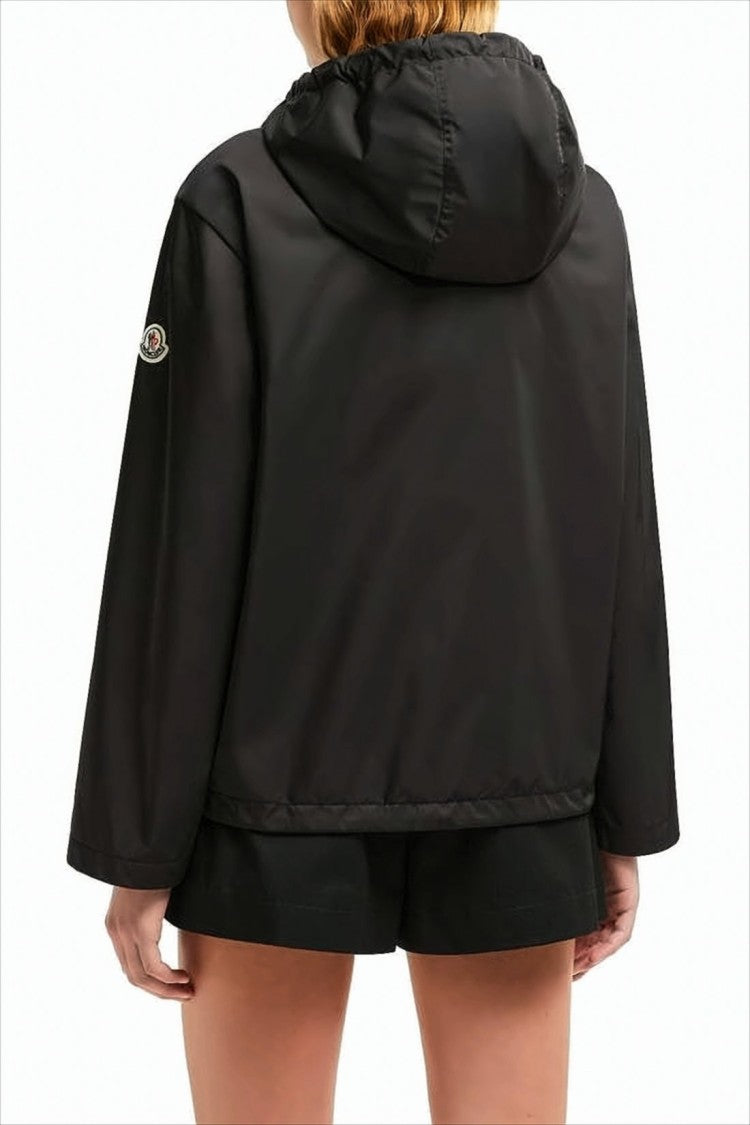 Moncler Hooded Black Jacket With Zippered Pockets And Boxy Silhouette
