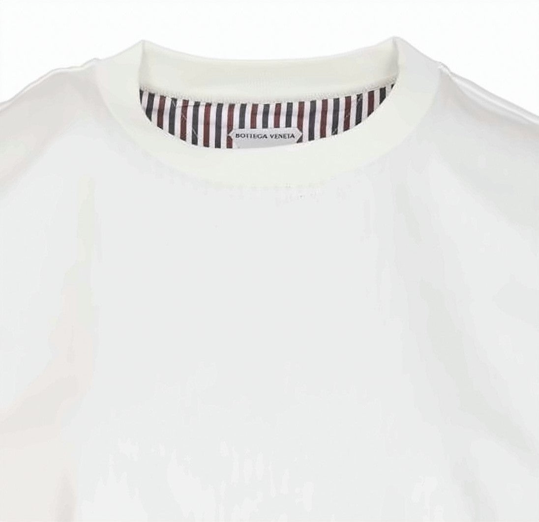 Bottega Veneta Crew Neck T-Shirt With Subtle Ribbed Texture