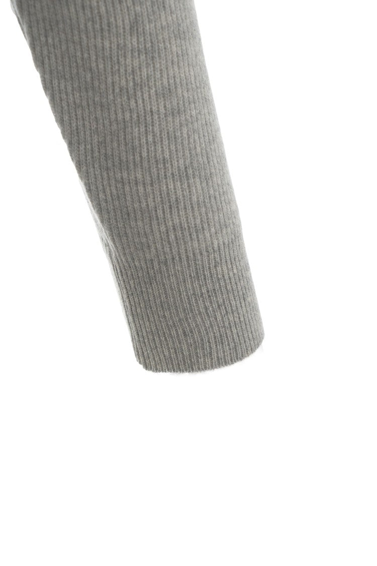 Gender Ribbed Knit Pullover With Classic Round Neckline And Timeless Silhouette