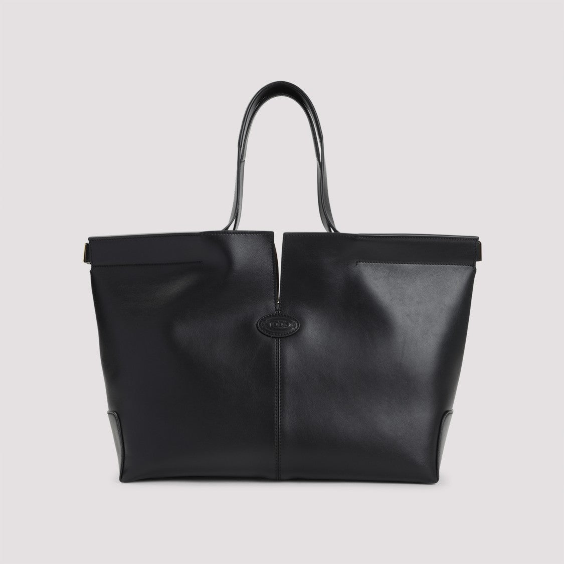 Tod's Black Leather Shoulder Bag With Structured Silhouette
