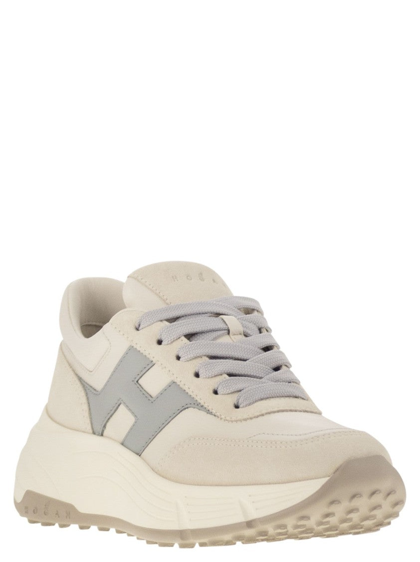 Hogan Hi-Fi Trainers With Side H