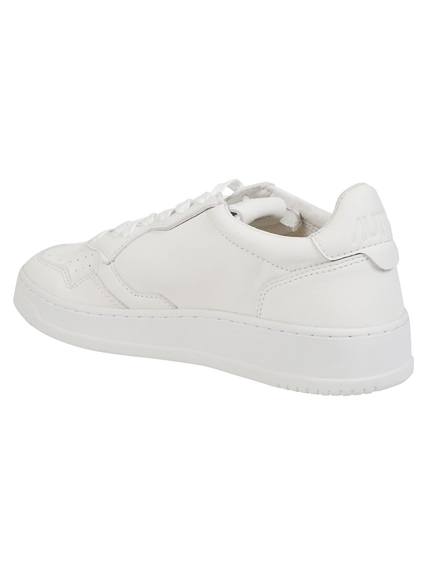 Autry Medalist Low Minimalist Goat Sneakers