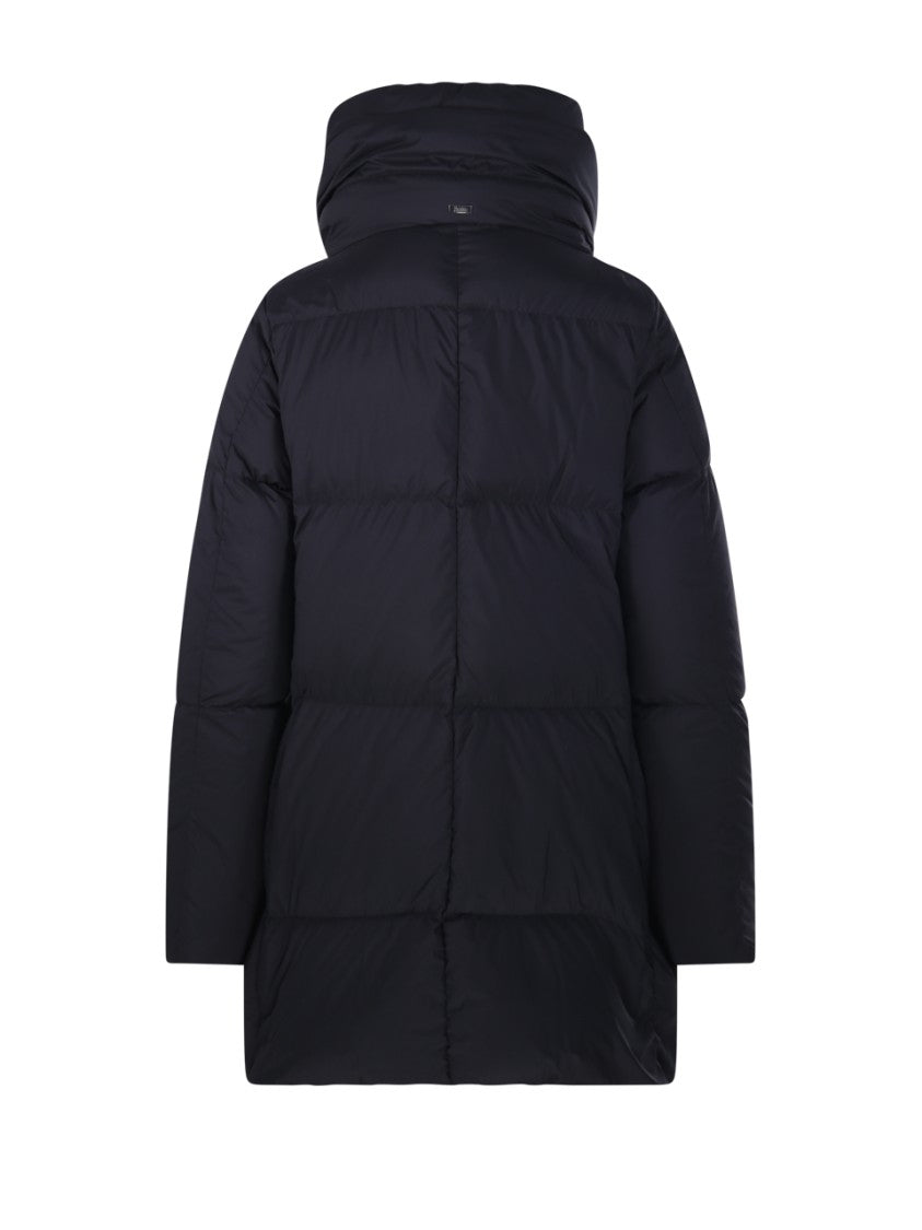 Herno Boxy Black Down Jacket With Padded Collar And Quilted Design