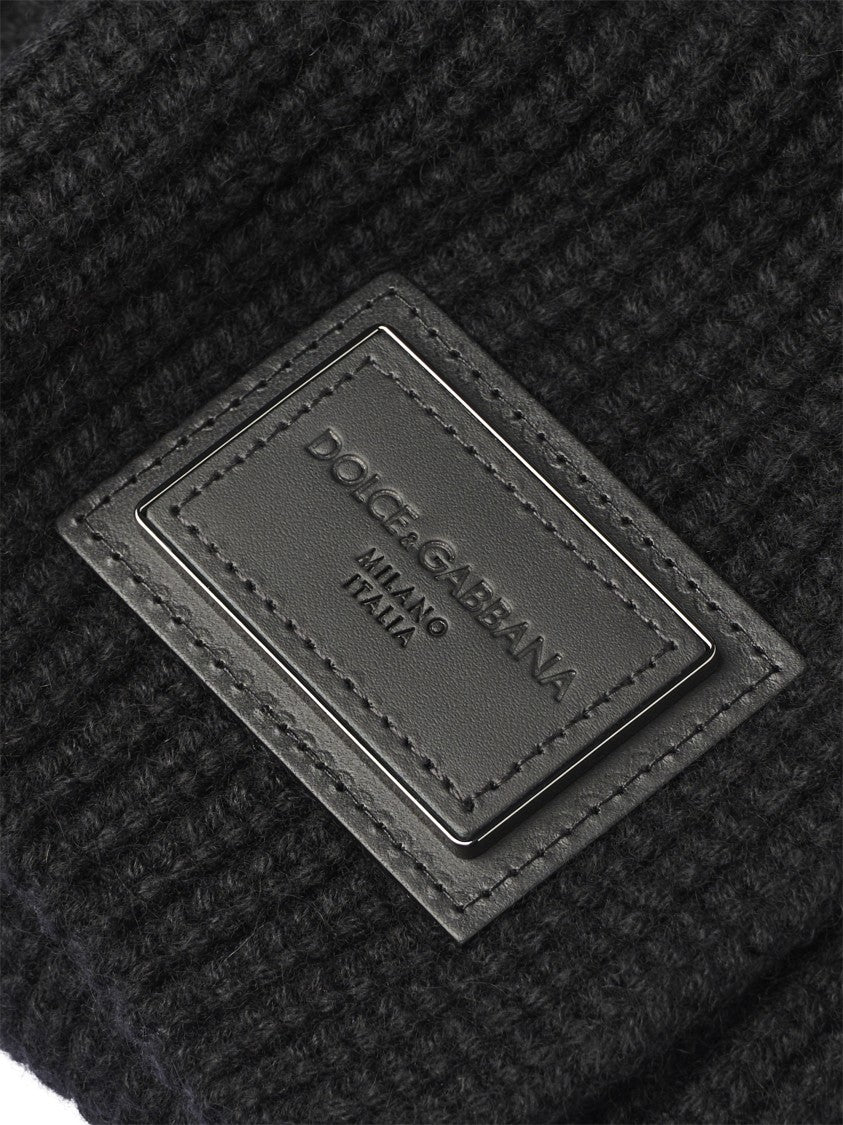 Dolce & Gabbana Grey Ribbed Wool Scarf