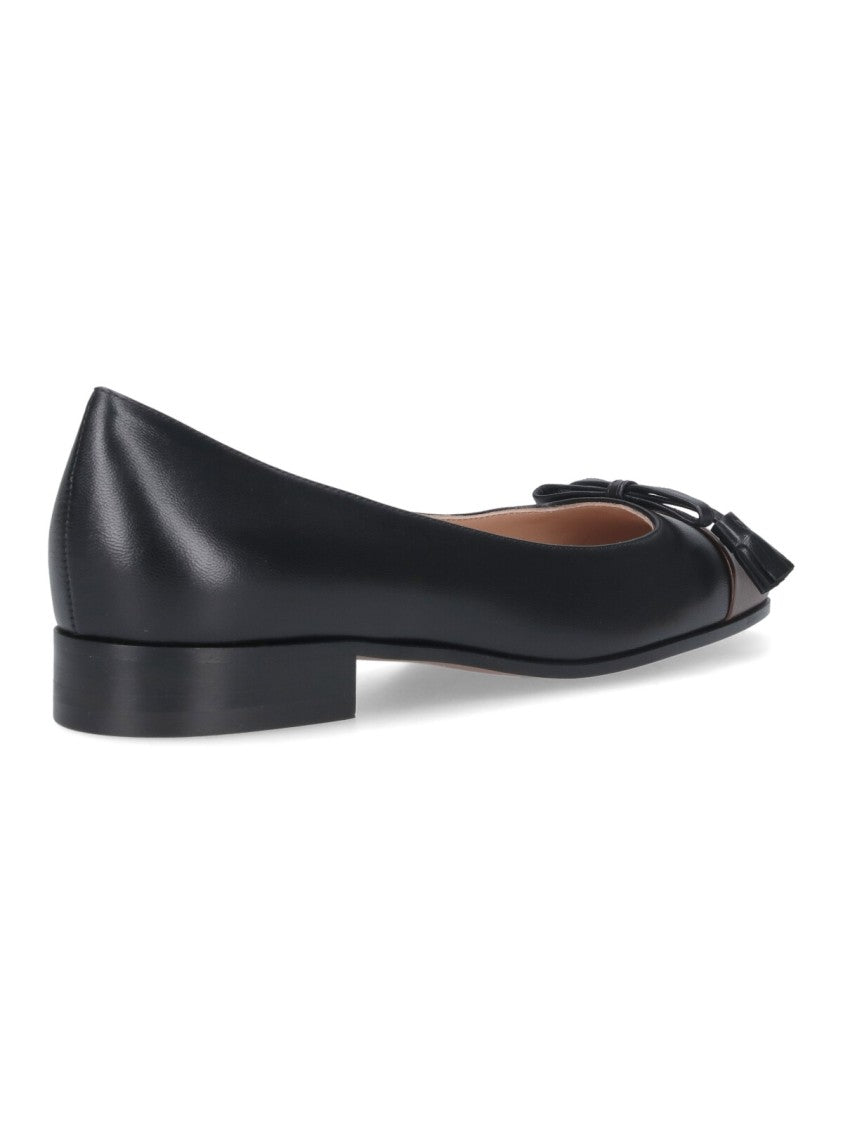 Valentino Garavani "Valet Du Roi" Ballet Flats – Black