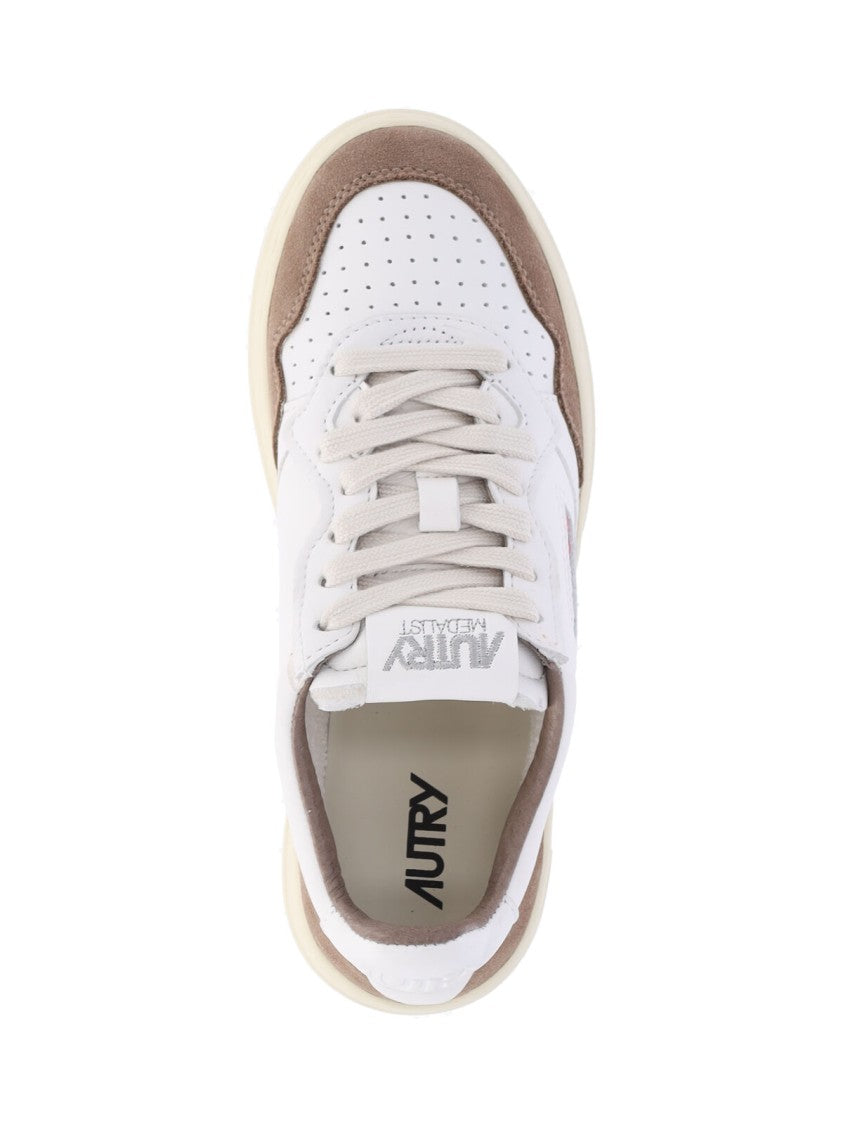 Autry "Medalist" Low Sneakers – White