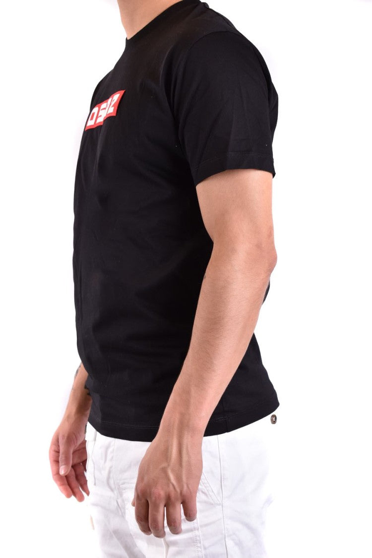 Dsquared2 Short-Sleeve Cotton T-Shirt Bold Graphic Elements